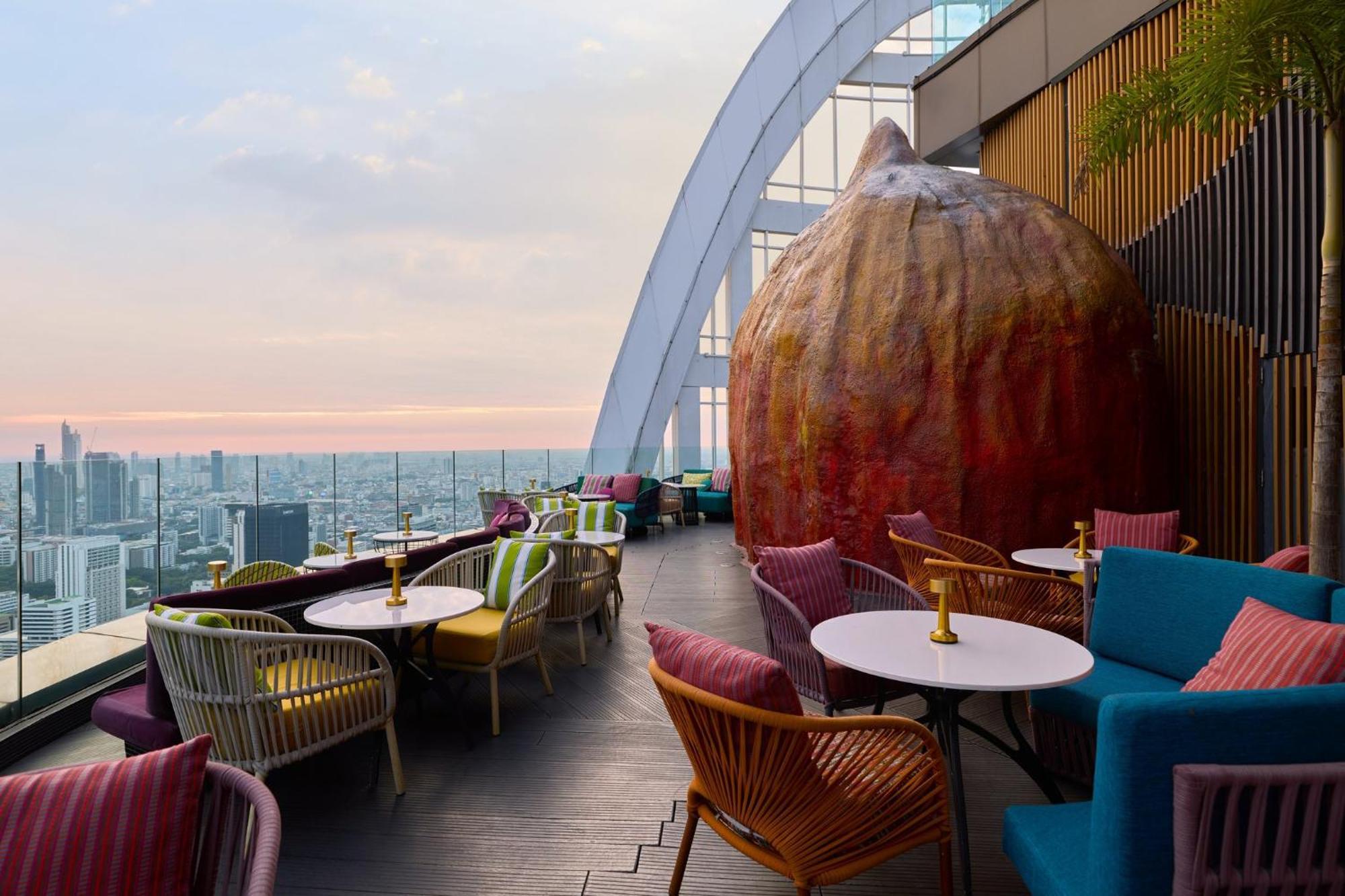 Centara Grand At Centralworld Μπανγκόκ Εξωτερικό φωτογραφία The 33rd floor of the hotel